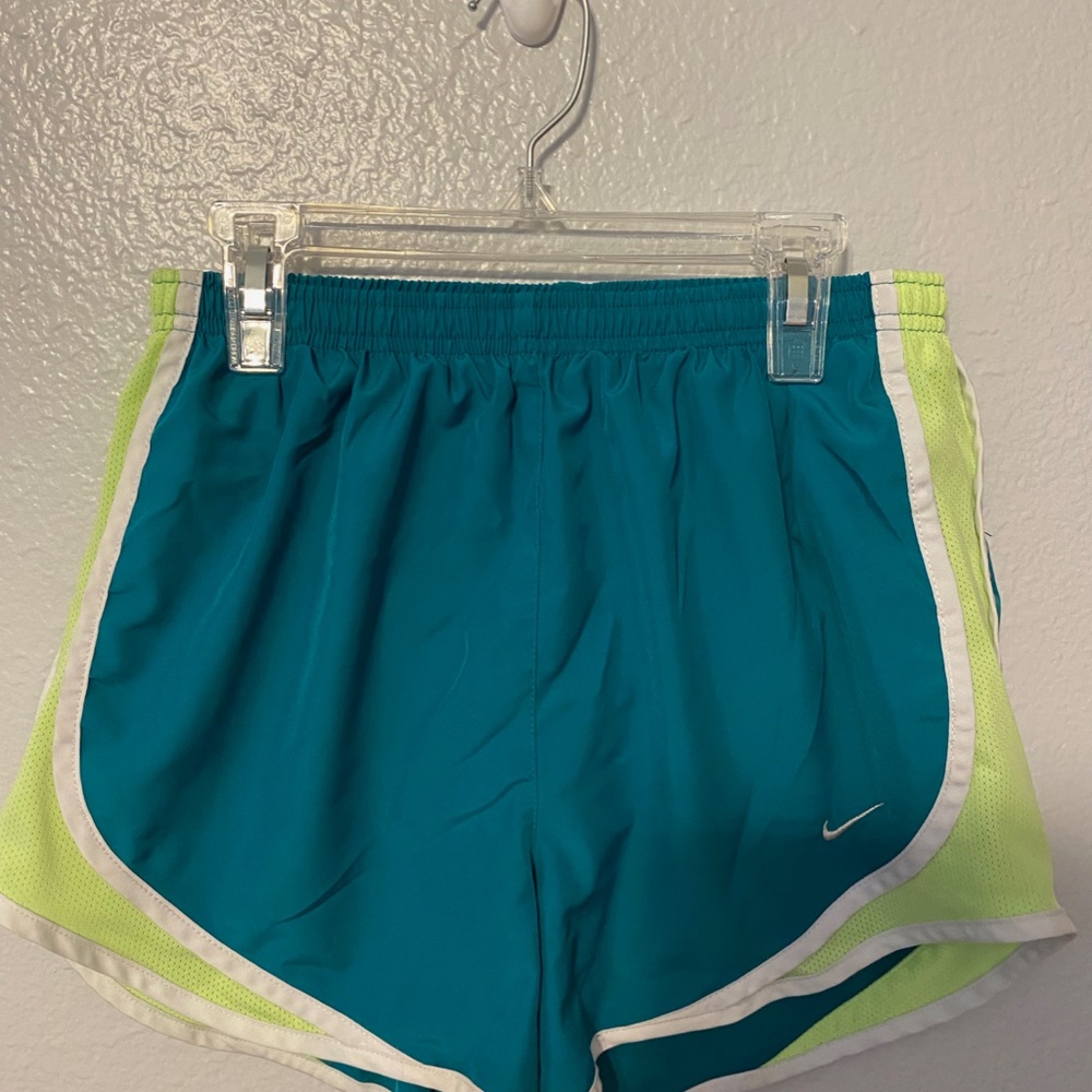 NIKE running shorts green
